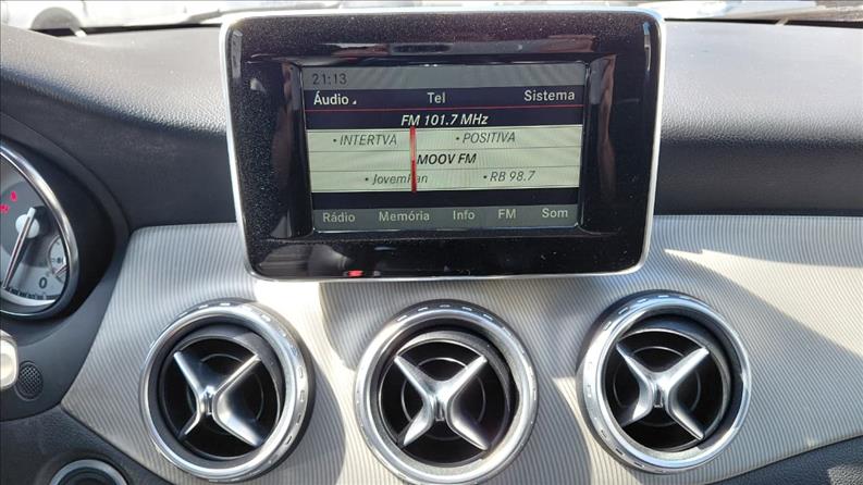  GLA 200  1.6 CGI Advance 16V Turbo 9