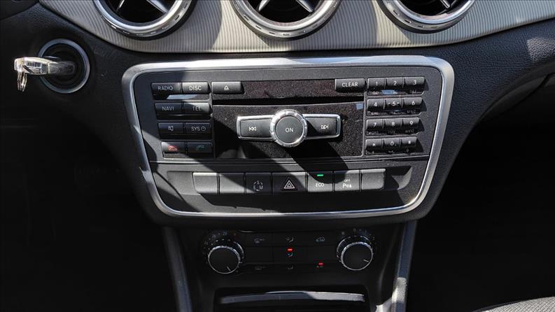  GLA 200  1.6 CGI Advance 16V Turbo 10
