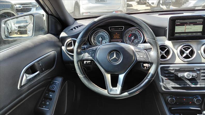  GLA 200  1.6 CGI Advance 16V Turbo 8