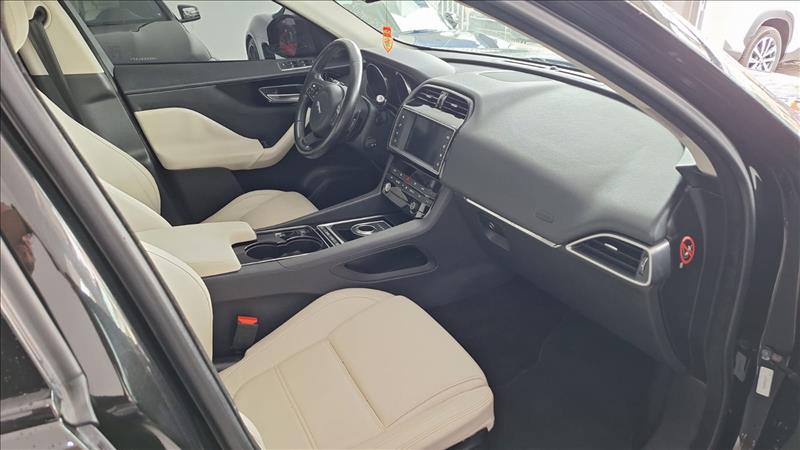  F-PACE  2.0 16V Turbo Prestige AWD 4