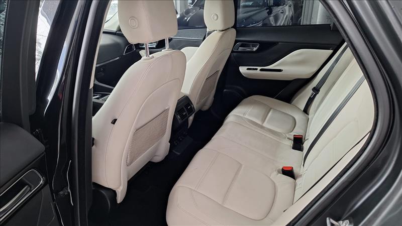  F-PACE  2.0 16V Turbo Prestige AWD 7