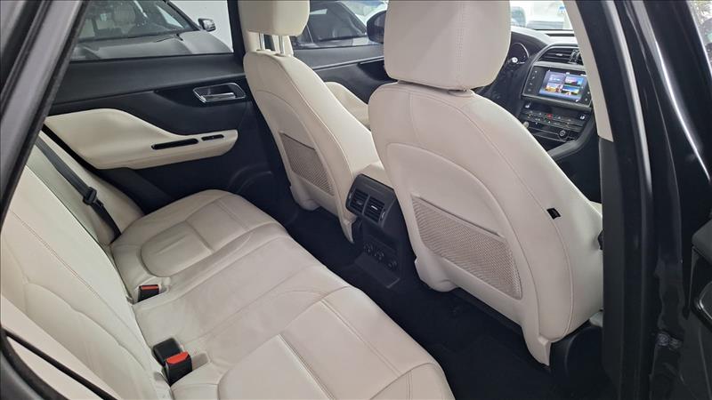  F-PACE  2.0 16V Turbo Prestige AWD 13