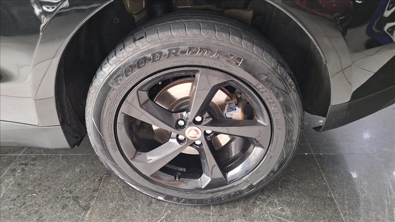  F-PACE  2.0 16V Turbo Prestige AWD 14