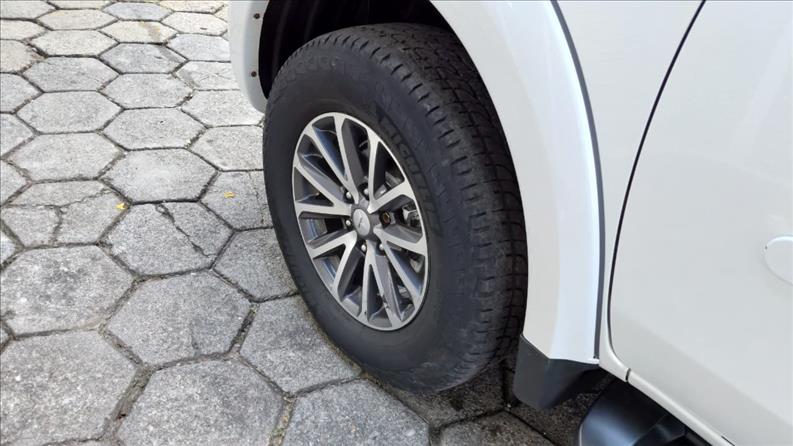  L200 TRITON  2.4 16V Turbo Sport HPE CD 4X4 5