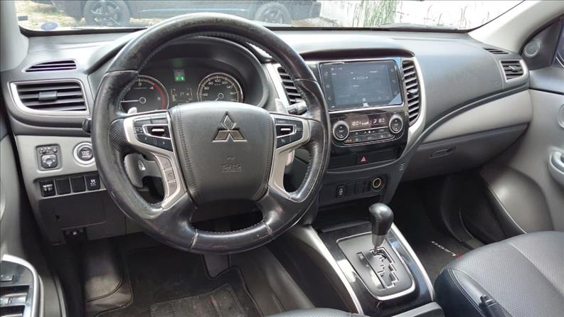  L200 TRITON  2.4 16V Turbo Sport HPE CD 4X4 13