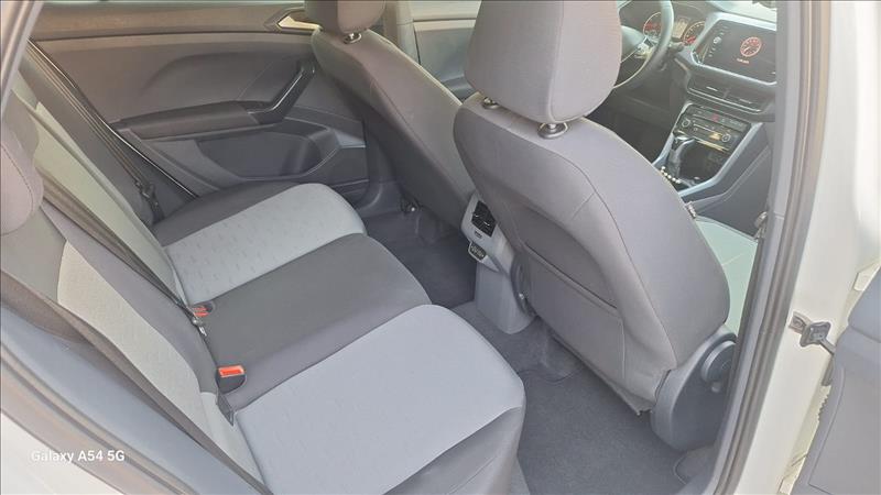  T-CROSS  1.0 200 TSI Comfortline 8