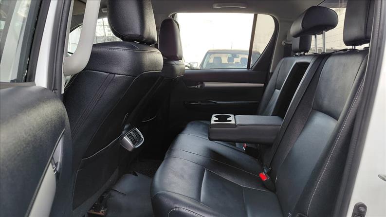  HILUX  2.8 D-4d Turbo CD SRV 4X4 5