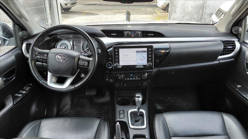  HILUX  2.8 D-4d Turbo CD SRV 4X4 9