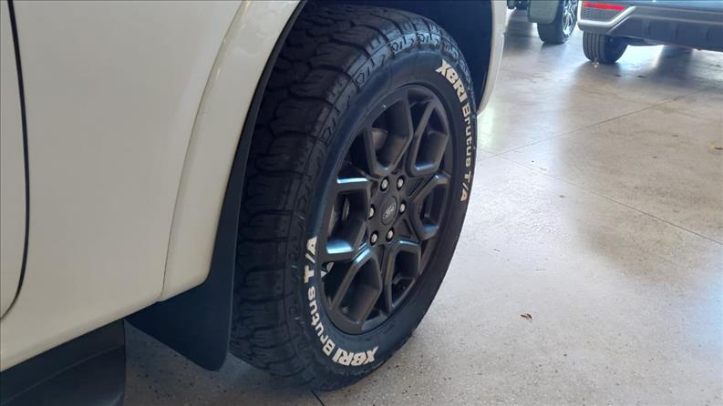  RANGER  3.0 V6 Turbo CD Limited 4X4 13