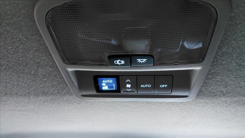  HILUX SW4  2.8 D-4d Turbo SRX 7L 4X4 12