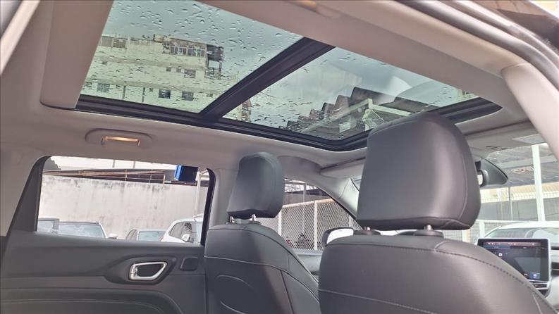  COMPASS  1.3 T270 Turbo Longitude 8