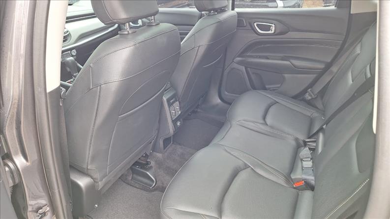  COMPASS  1.3 T270 Turbo Longitude 17