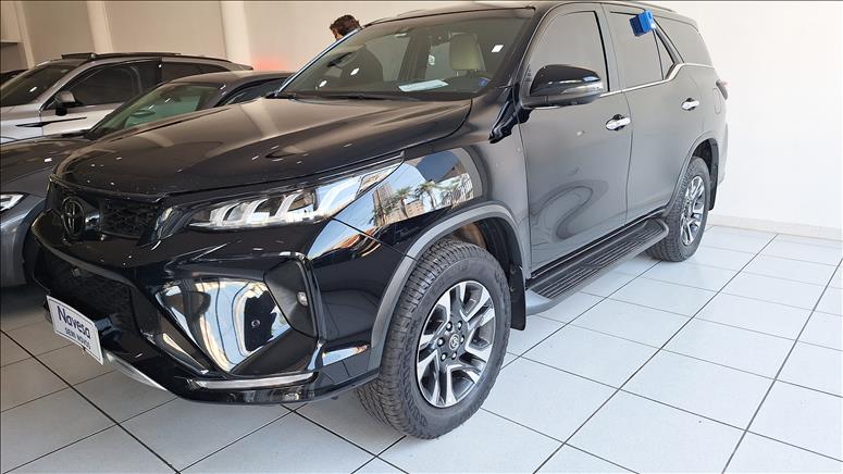  HILUX SW4  2.8 D-4d Turbo Diamond 7L 4X4 