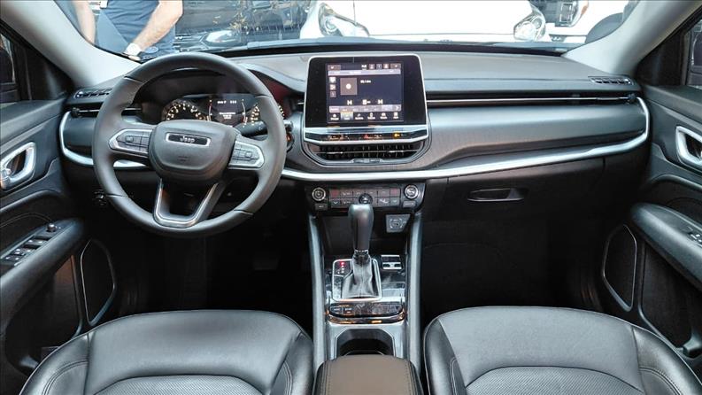  COMPASS  1.3 T270 Turbo Sport 8