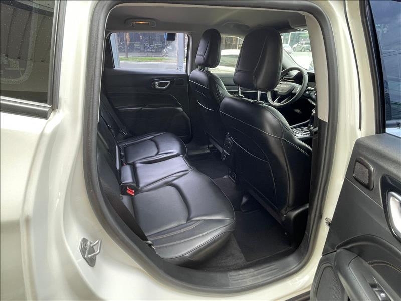  COMPASS  1.3 T270 Turbo Limited 7