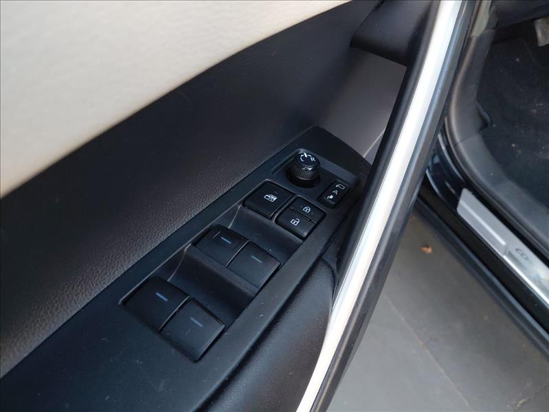  COROLLA CROSS  1.8 VVT-I Hybrid XRX 12