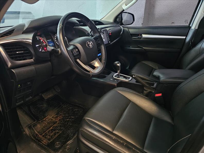  HILUX  2.8 D-4d Turbo CD SRV 4X4 4