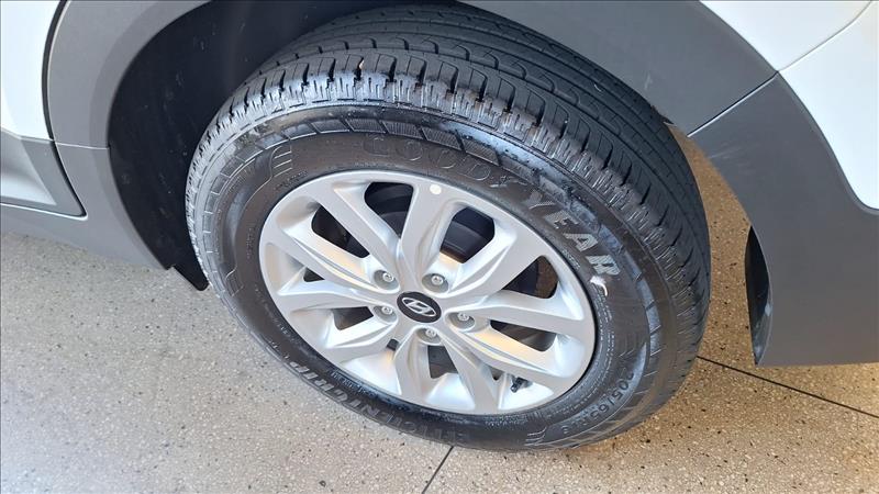  CRETA  1.6 16V Action 11