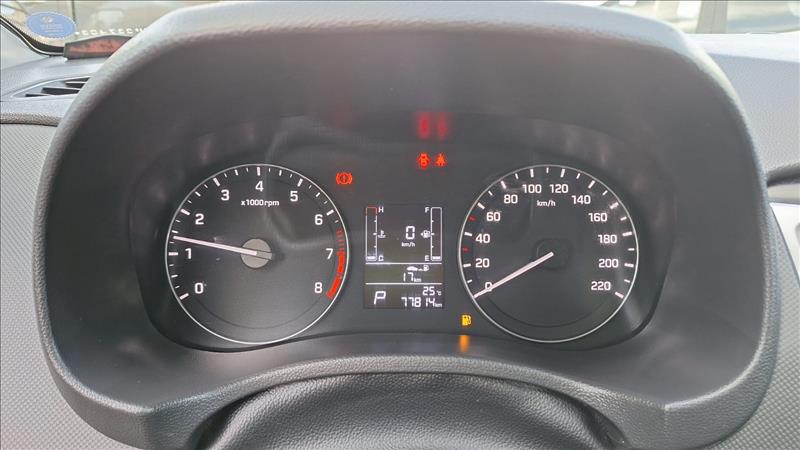  CRETA  1.6 16V Action 6