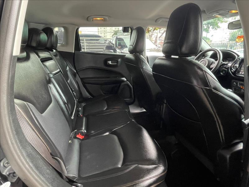  COMPASS  2.0 16V Limited 9