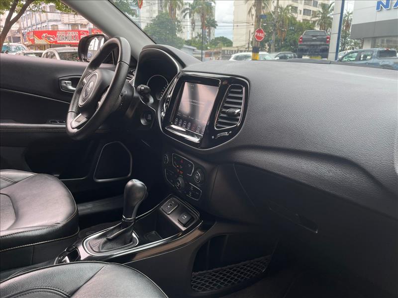  COMPASS  2.0 16V Limited 11