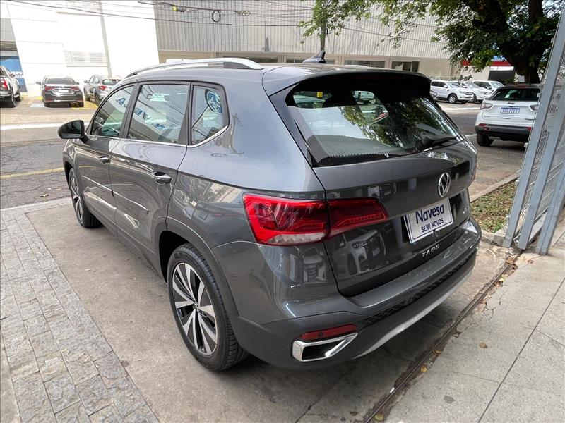  TAOS  1.4 250 TSI Highline 4