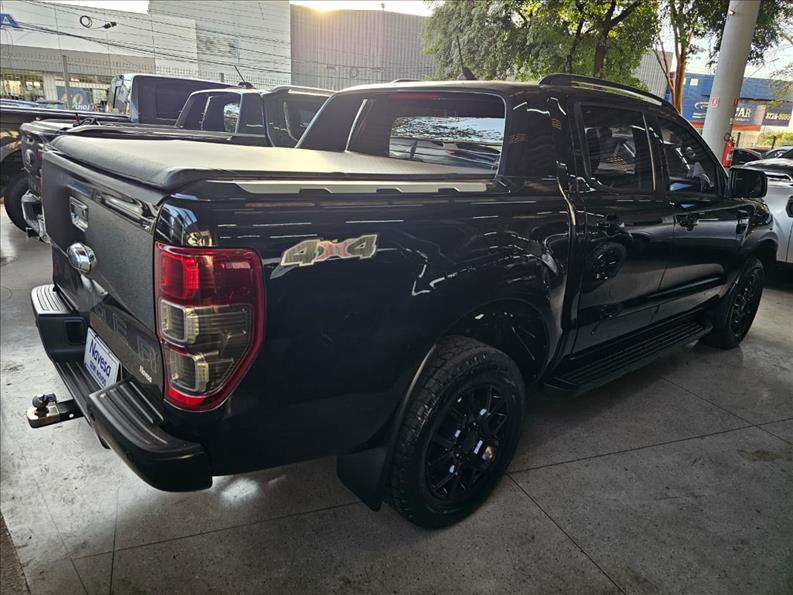  RANGER  2.2 Black 4X2 CD 16V 3