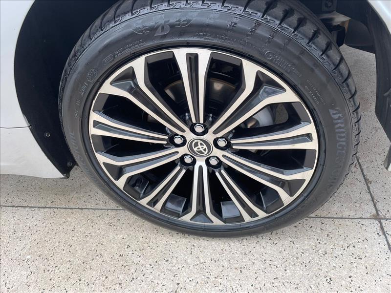  COROLLA  1.8 VVT-I Hybrid Altis Premium 9