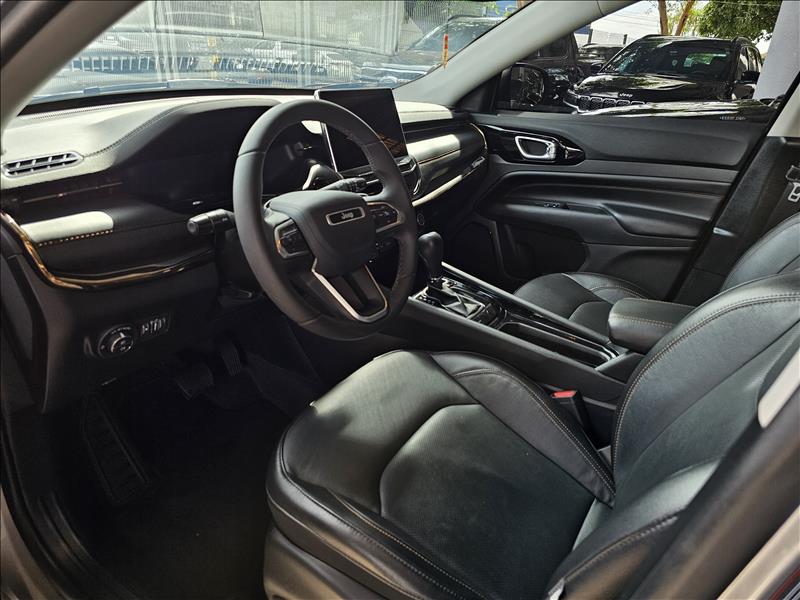  COMPASS  1.3 T270 Turbo Limited 6