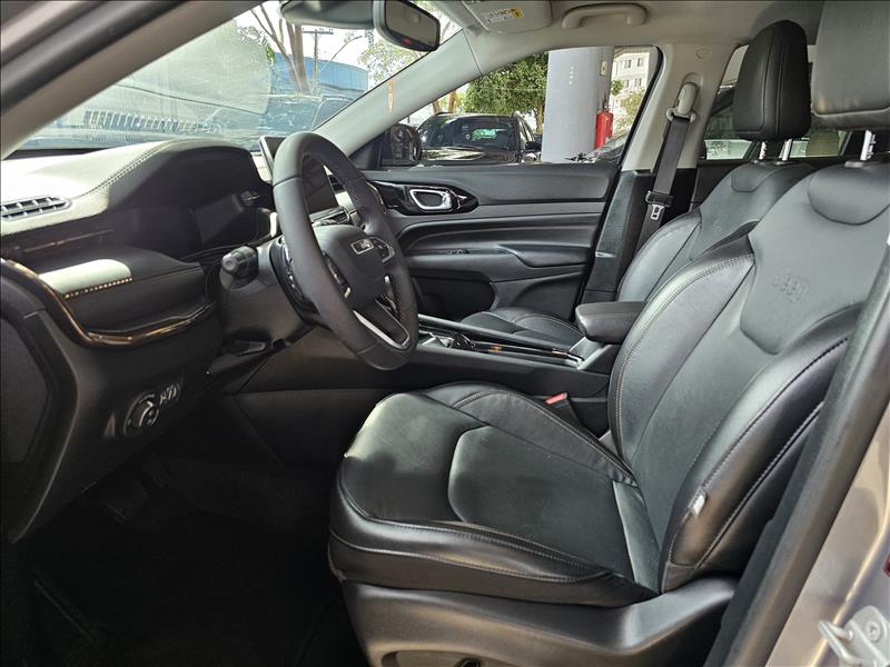  COMPASS  1.3 T270 Turbo Limited 7