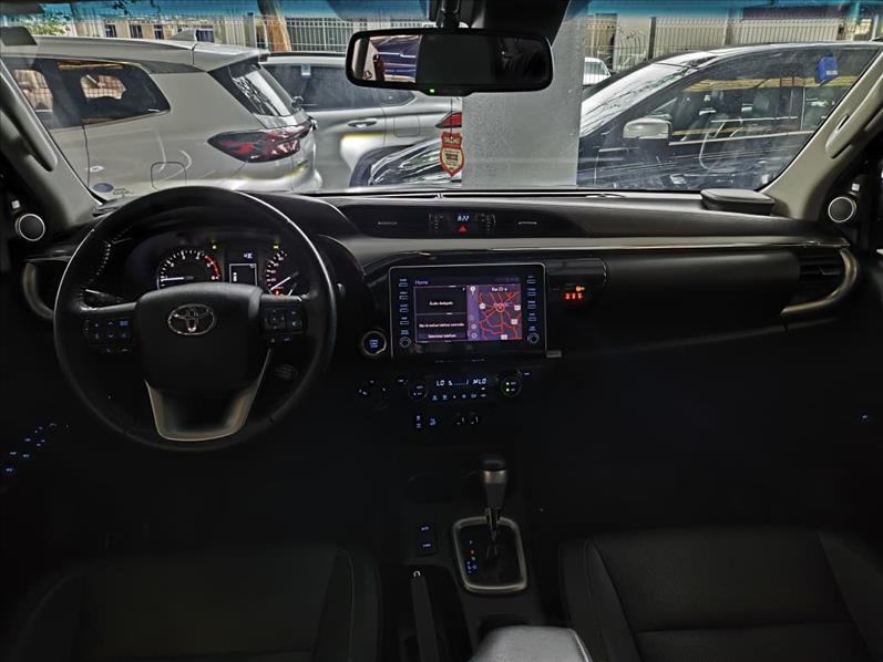  HILUX  2.8 D-4d Turbo CD SRX 4X4 7