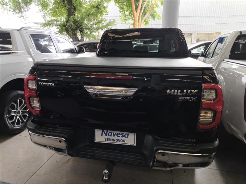  HILUX  2.8 D-4d Turbo CD SRX 4X4 9