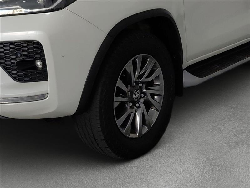  HILUX SW4  2.8 D-4d Turbo SRX 7L 4X4 5