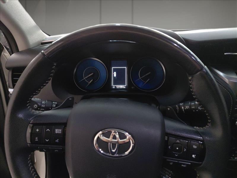  HILUX SW4  2.8 D-4d Turbo SRX 7L 4X4 7