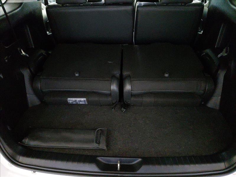  HILUX SW4  2.8 D-4d Turbo SRX 7L 4X4 10