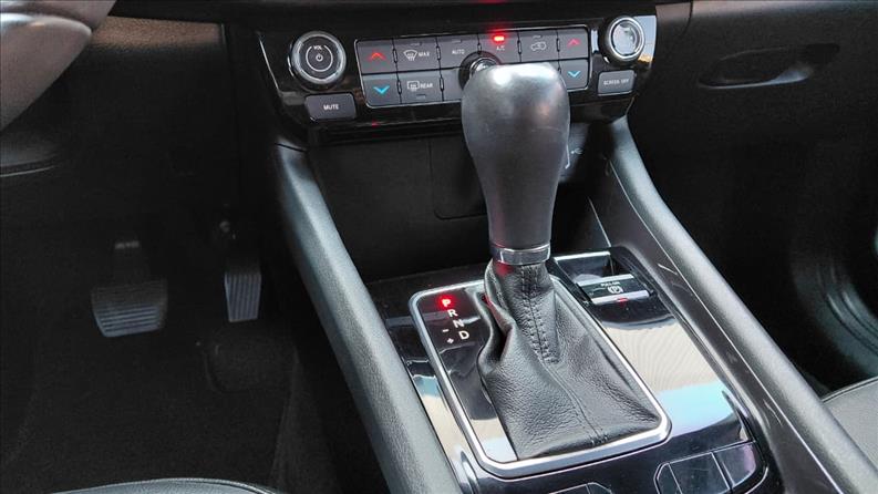  COMPASS  1.3 T270 Turbo Sport 7