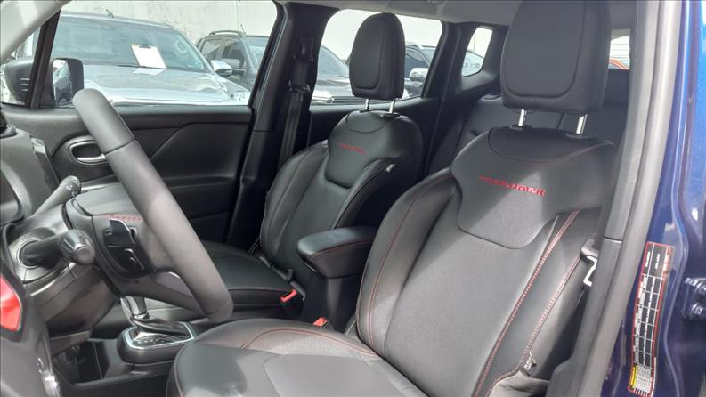  RENEGADE  1.3 T270 Turbo Trailhawk 4X4 9