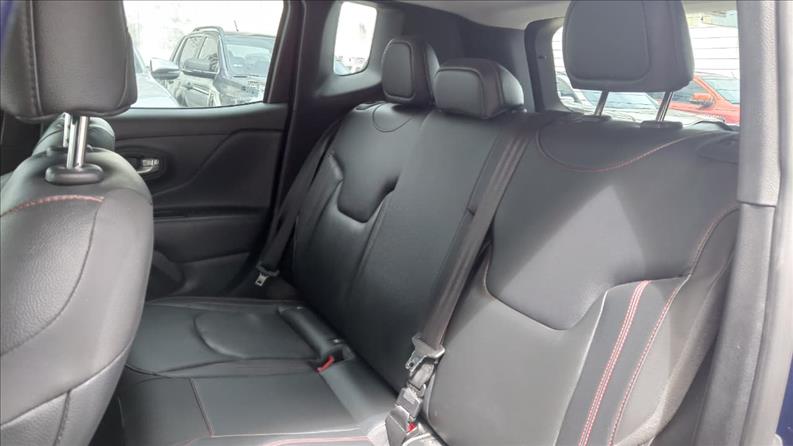  RENEGADE  1.3 T270 Turbo Trailhawk 4X4 10
