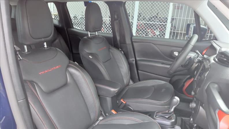  RENEGADE  1.3 T270 Turbo Trailhawk 4X4 12