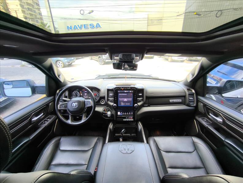  1500  5.7 V8 Rebel CD 4X4 8