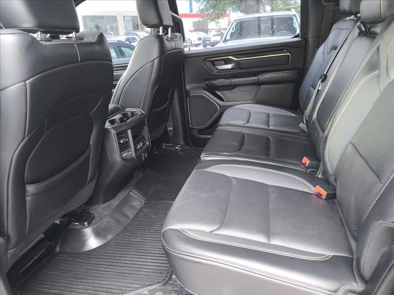  1500  5.7 V8 Rebel CD 4X4 9