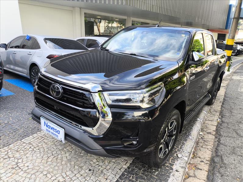  HILUX  2.8 D-4d Turbo CD SRX 4X4 1