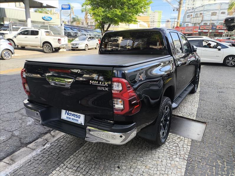  HILUX  2.8 D-4d Turbo CD SRX 4X4 3