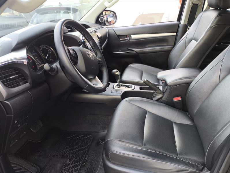  HILUX  2.8 D-4d Turbo CD SRX 4X4 7