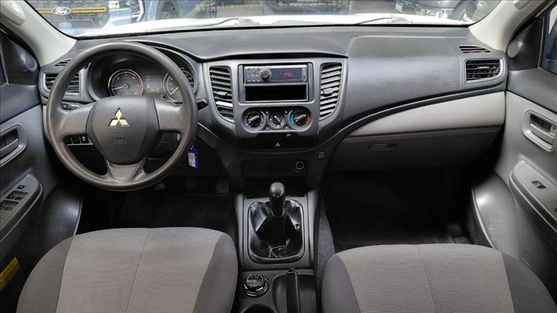  L200 TRITON  2.4 16V Turbo GL CD 4X4 7