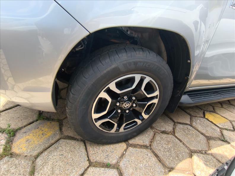  HILUX  2.8 D-4d Turbo CD SRX 4X4 5