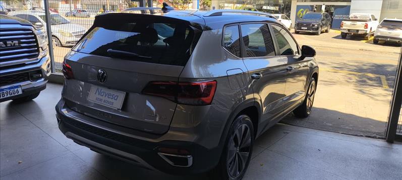  TAOS  1.4 250 TSI Highline 2