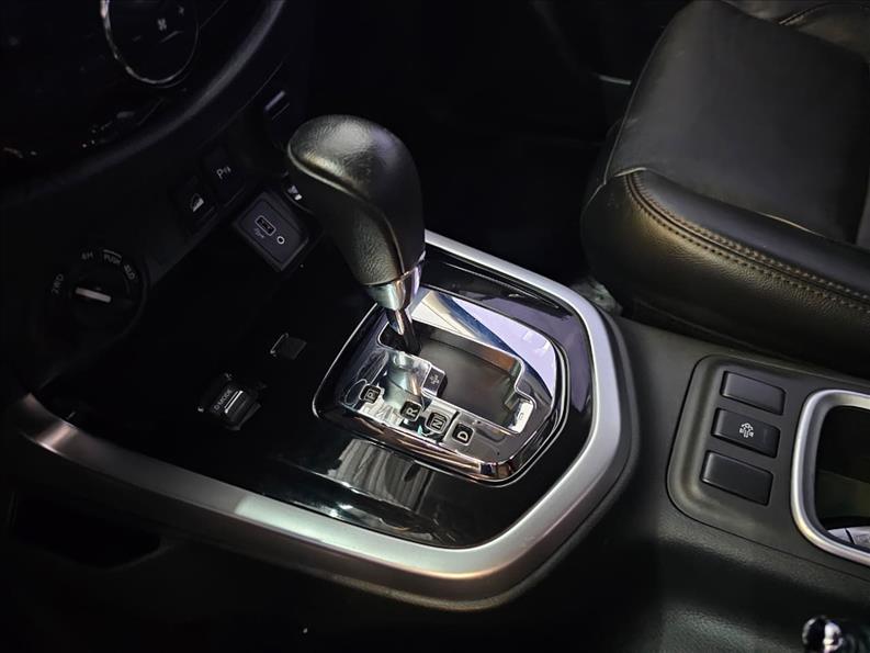  FRONTIER  2.3 16V Turbo XE CD 4X4 10