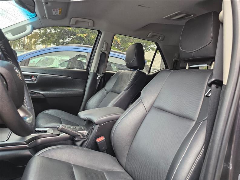  HILUX SW4  2.8 D-4d Turbo SRX 7L 4X4 8