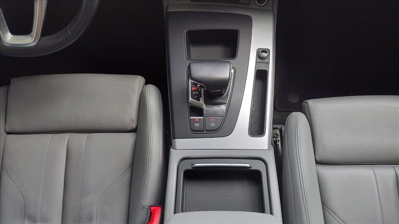  Q5  2.0 45 TFSI S-line Quattro S Tronic 7